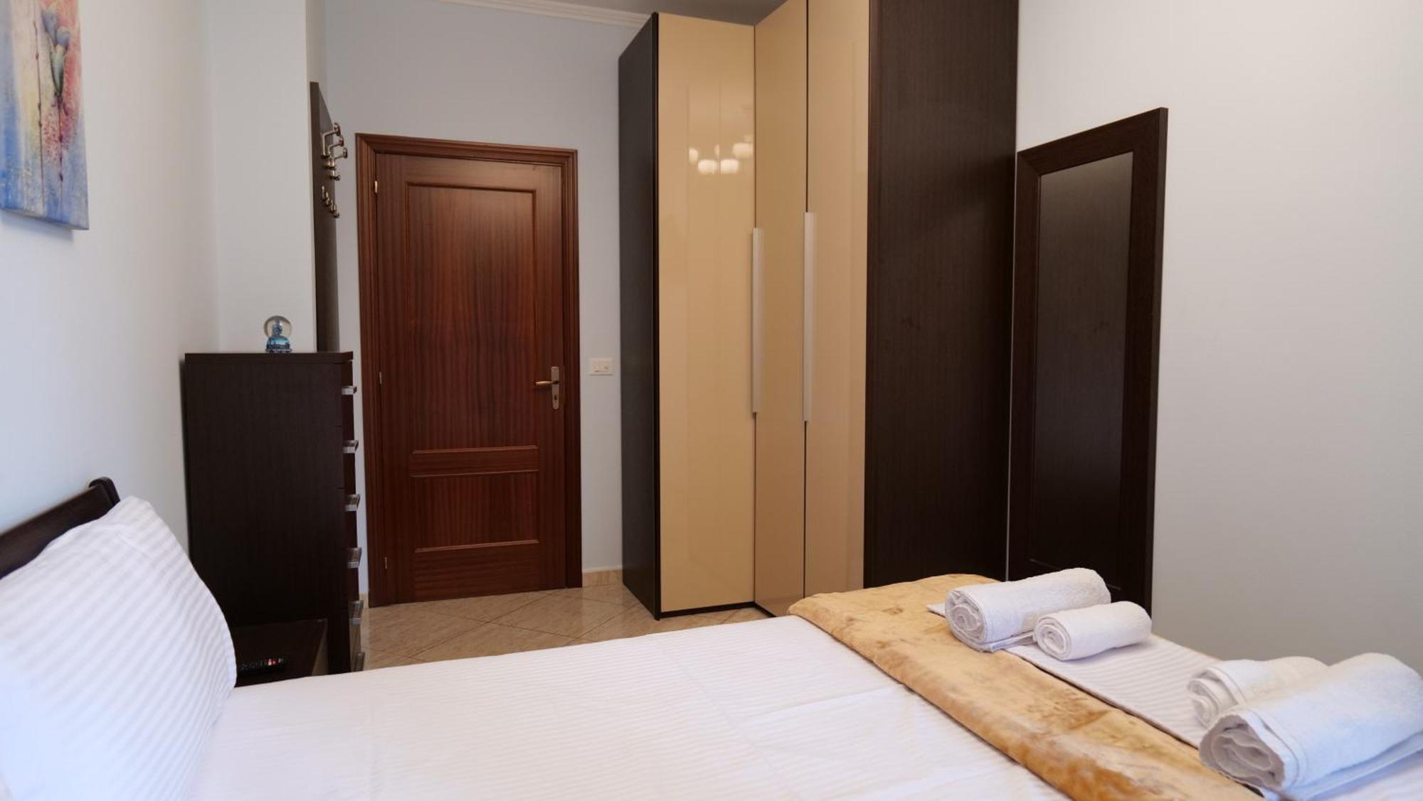Top Location Kristi Apartments 05 Tiranë Luaran gambar